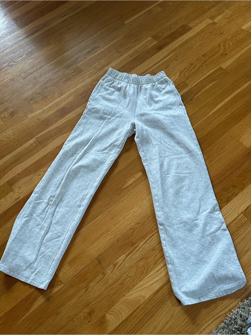 Hollister Light Gray High-Rise Wide-Leg Sweatpants
